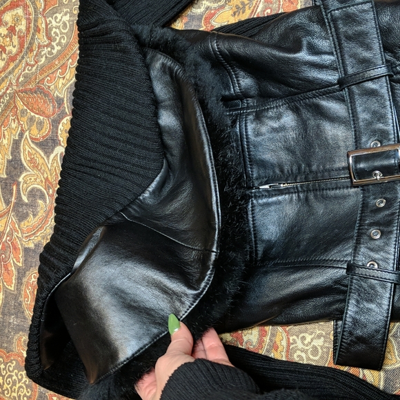 Cache leather and rabbit hair sweater jacket - Picture 7 of 8